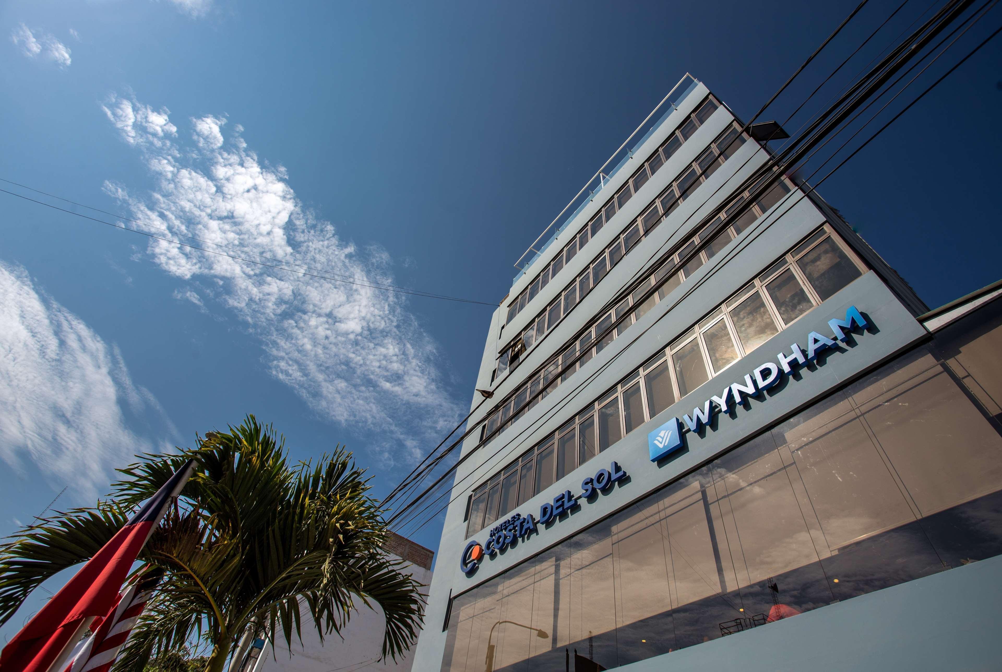Wyndham Costa Del Sol Chiclayo Hotel Bagian luar foto