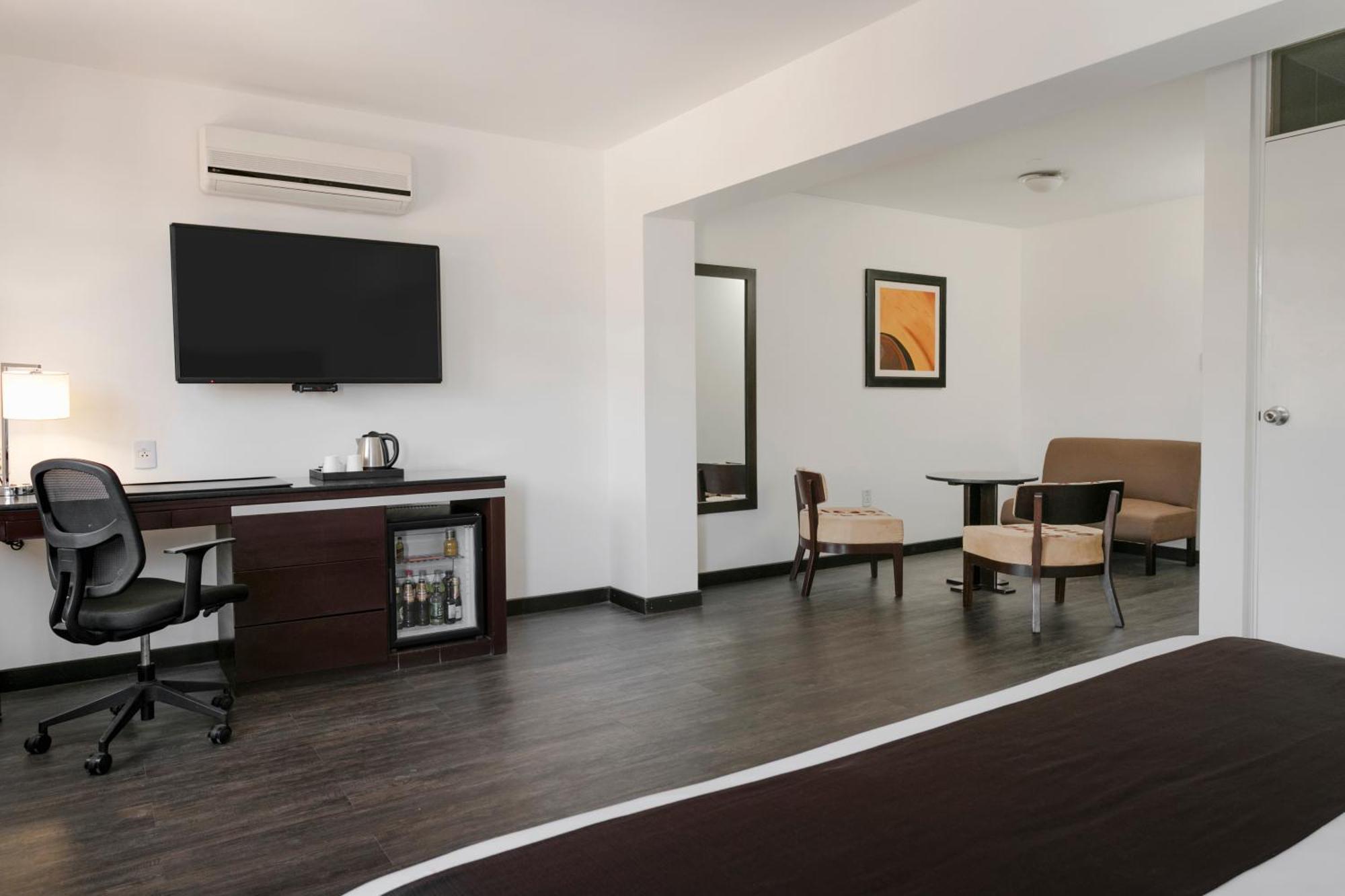 Wyndham Costa Del Sol Chiclayo Hotel Bagian luar foto