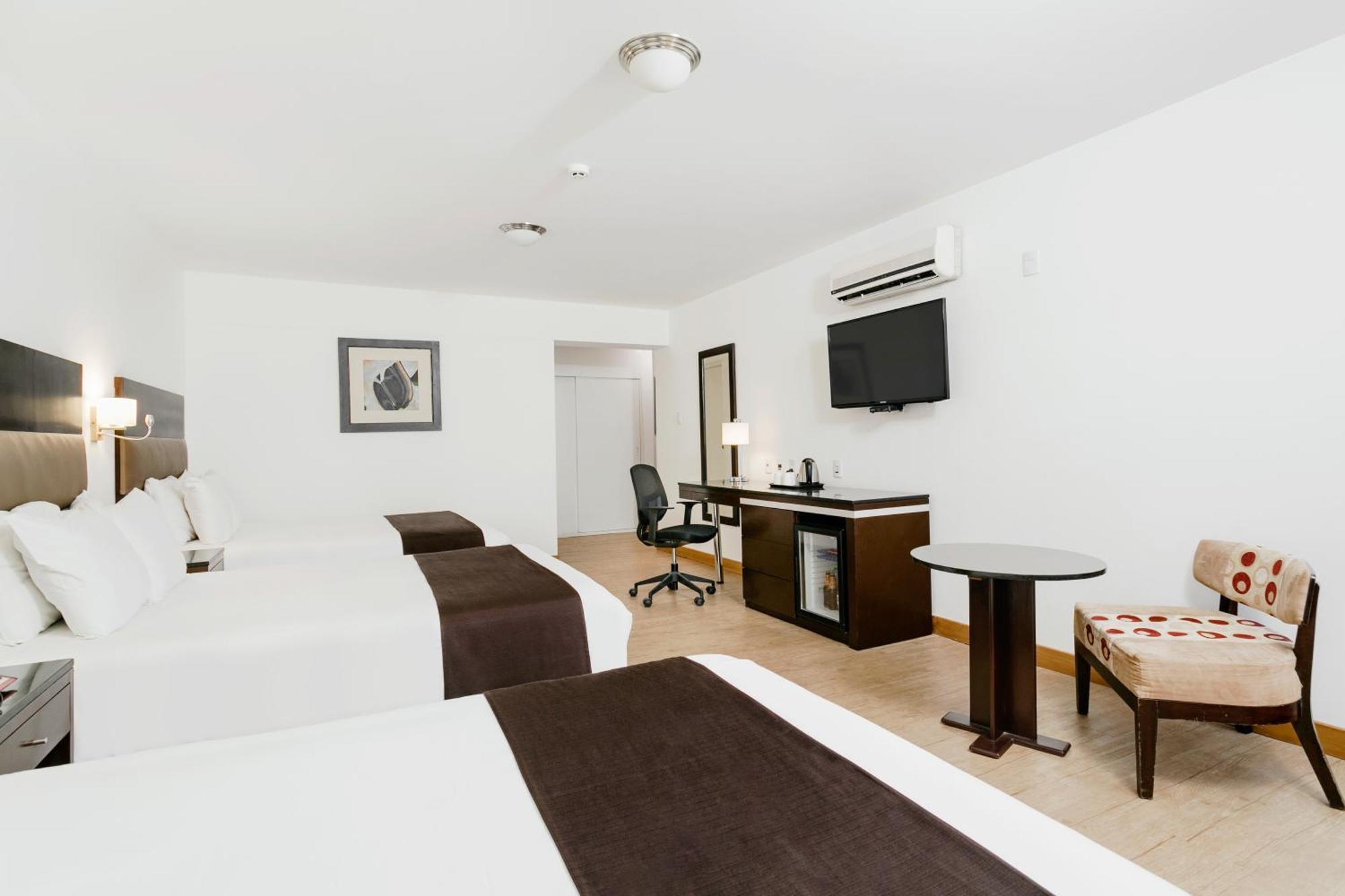 Wyndham Costa Del Sol Chiclayo Hotel Bagian luar foto