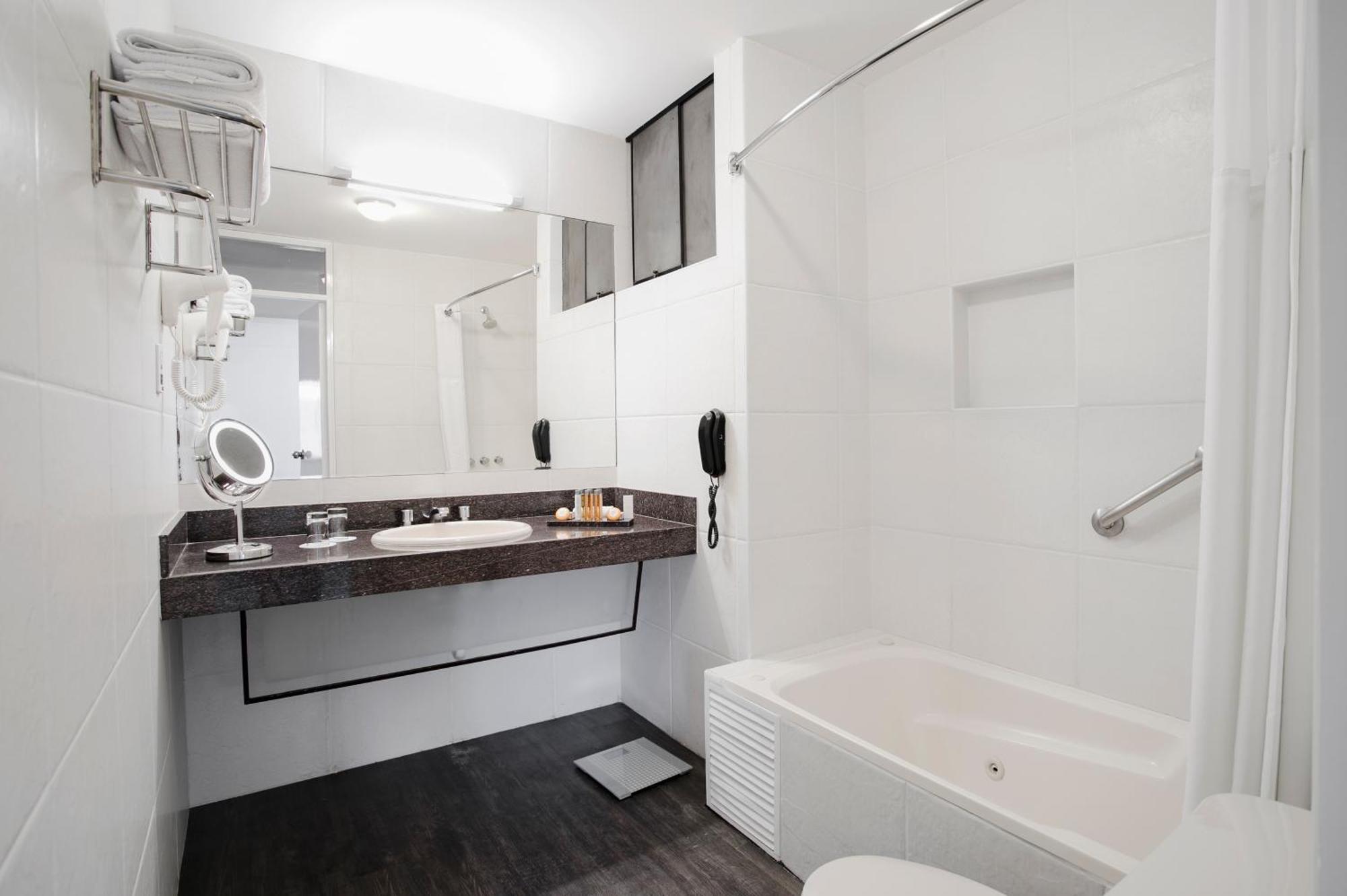 Wyndham Costa Del Sol Chiclayo Hotel Bagian luar foto