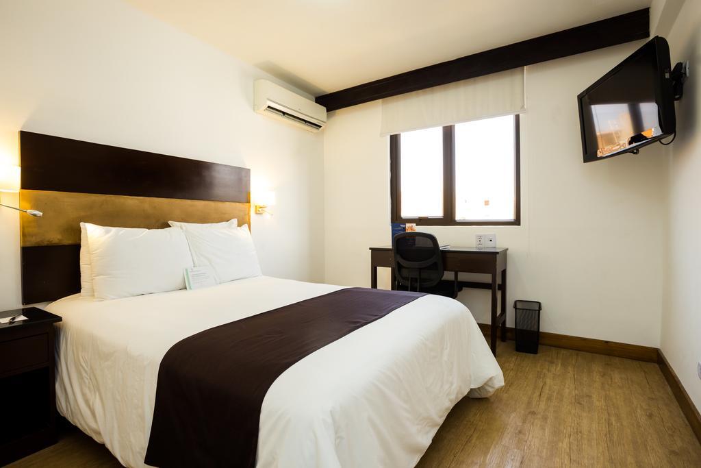 Wyndham Costa Del Sol Chiclayo Hotel Bagian luar foto