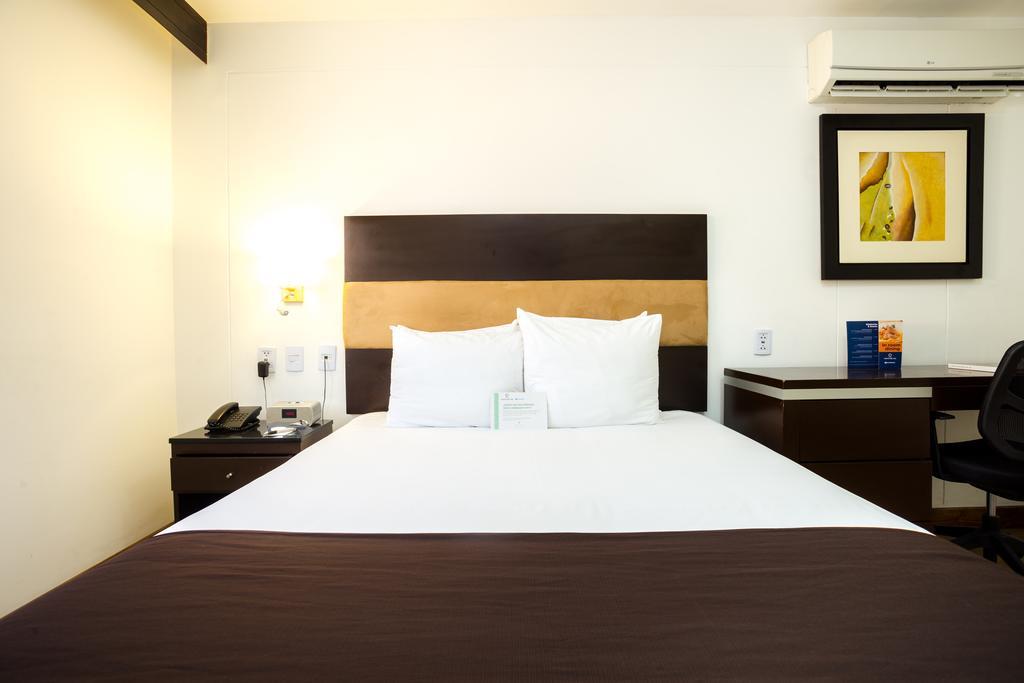 Wyndham Costa Del Sol Chiclayo Hotel Bagian luar foto